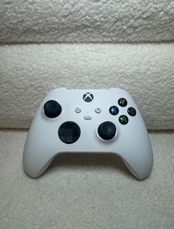 Wireless white xbox Controller