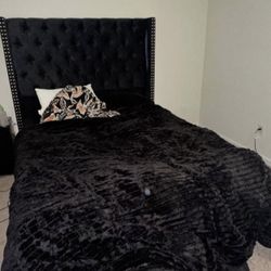 queen sized bed frame