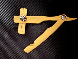 Irving Barber Company Cerakote Series Straight Razor in Gold