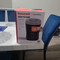 Honey Well Warm Mist Air Humidifier