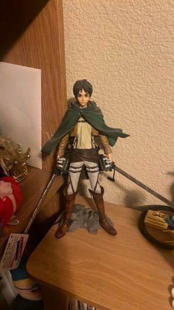 Attack on Titan Eren Yeager Figurine