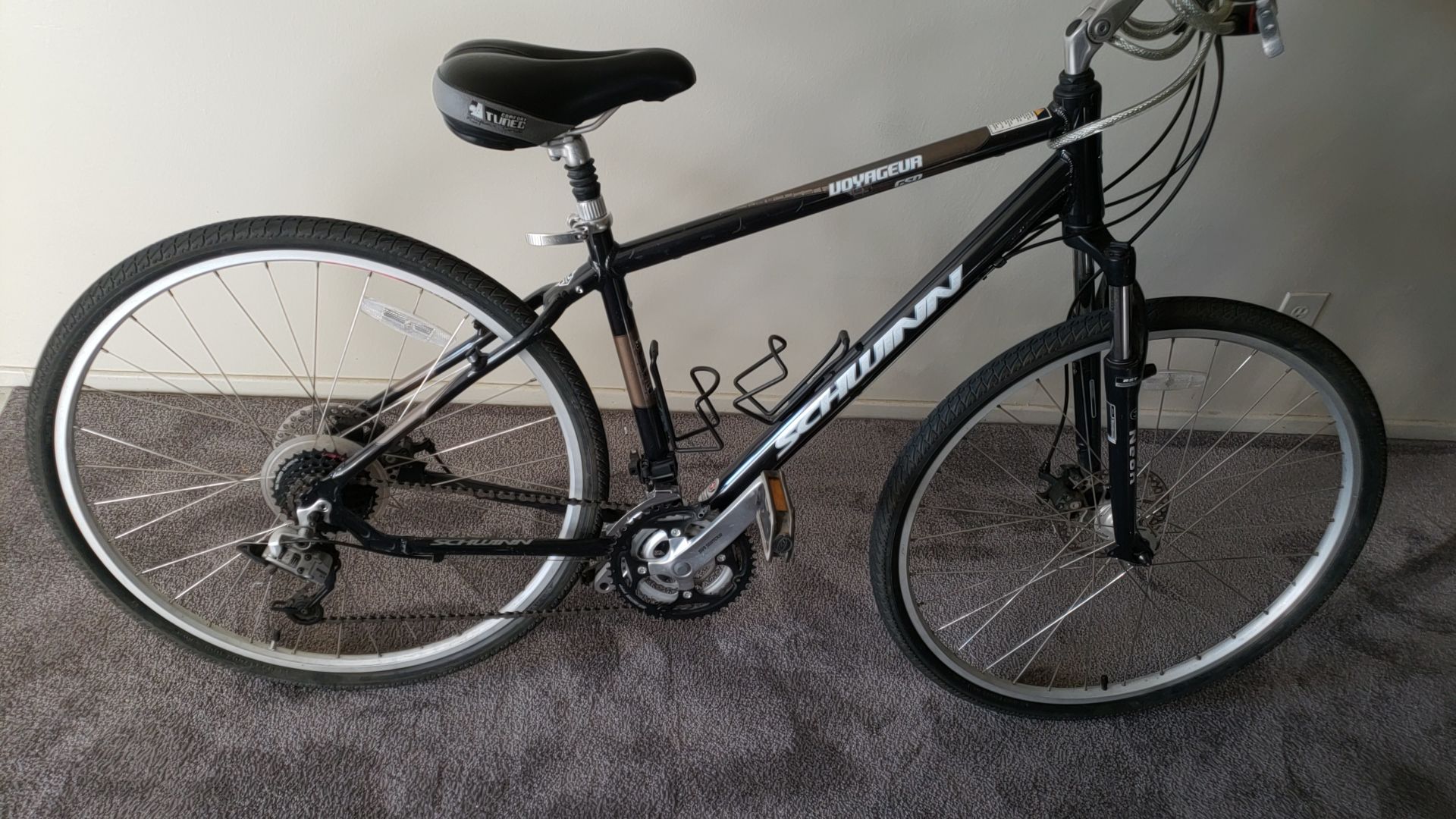 SCHWINN Voyageur Gsd Bike for Sale in Pasadena CA OfferUp