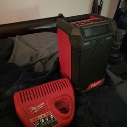 Milwaukee Radio/ Bluetooth Speaker With Charger No Battery 