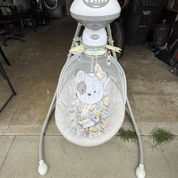 Fisher Price- Baby Swing 