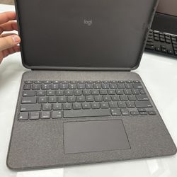 Logitech Combo Touch 12.9 iPad Keyboard