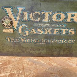 Vintage Victor Automotive Gasket Display