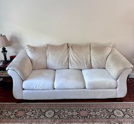 Off-While sofa and loveseat