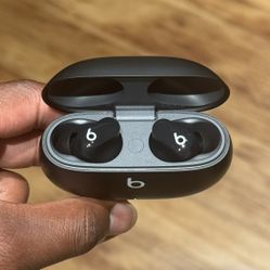 Beats Studio Buds