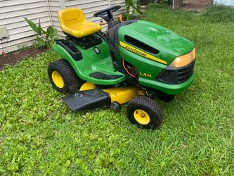 John Deere riding mower