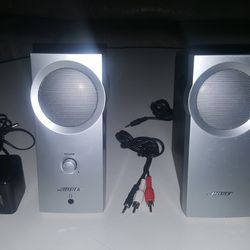 Bose Desktop Speakers "VERY LOUD"
