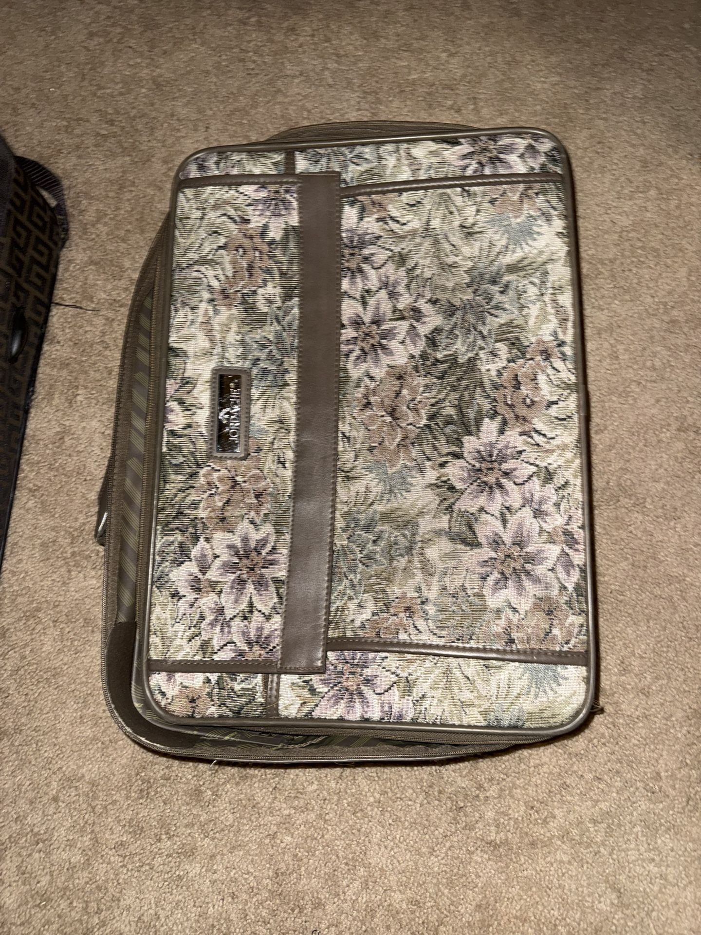 Suit Case 