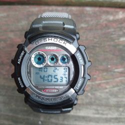 G-Shock Gl-110 Digital Quartz Casio Vintage (new battery installed)