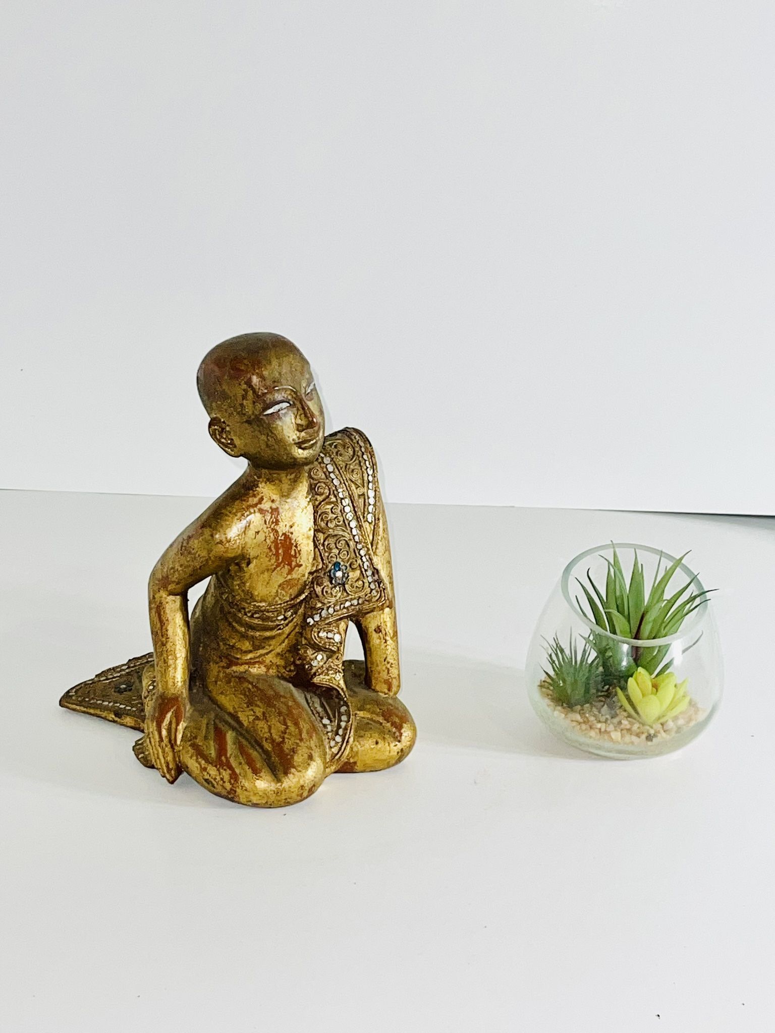thai gilt wood Hand Carved Sculpture Of Seated Buddhist Monk