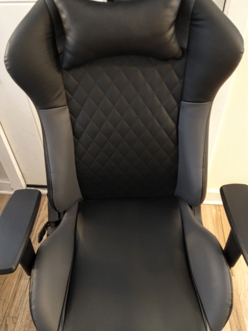 Realspace DRG Office Gaming Chair
