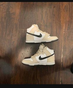 Nike women shoes