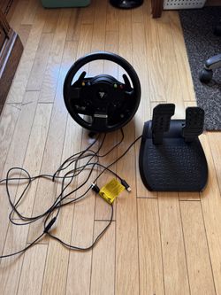 Thrustmaster TMX Racing Wheel with force feedback and racing pedals