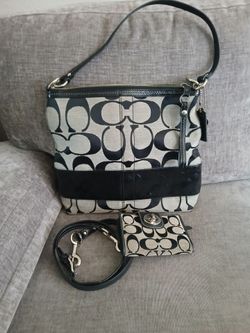 Coach purse with coin wallet