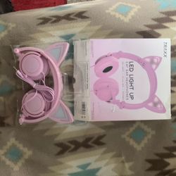 New Led Light Up Cat Ear Headphones 