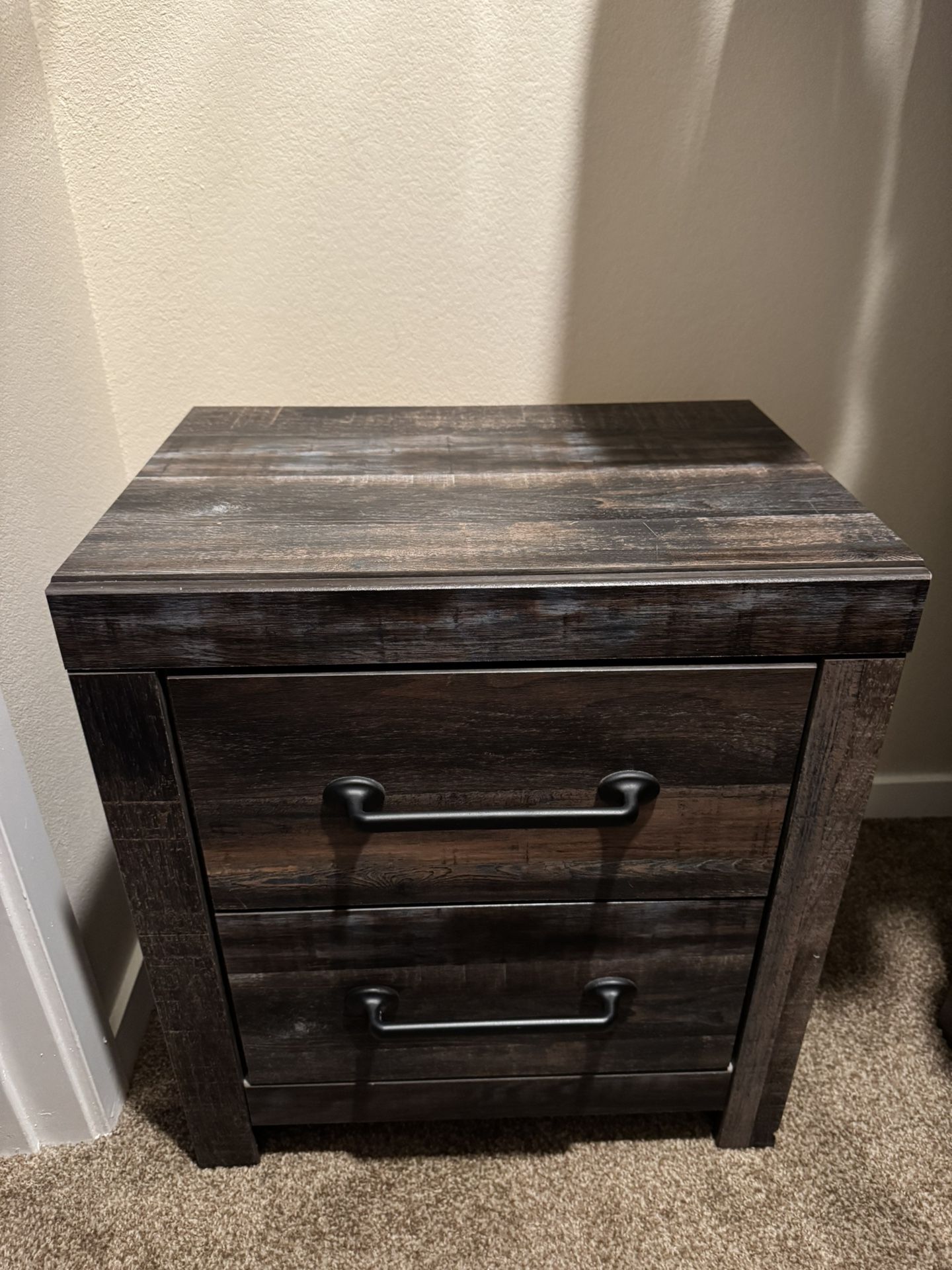 Nightstands Pair $40