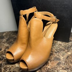 Women 7 1/2 - 8 High Class Shoes And Heels