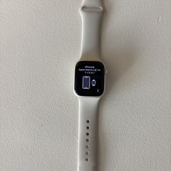 Apple Watch Series 7 41mm GPS Only 