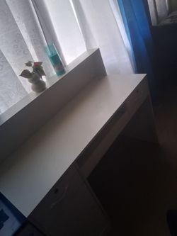 Reception desk