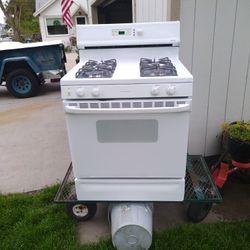 Hotpoint Gas Range Great  Buy