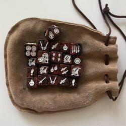 Lot of 21 TSR Dragon Dice - Lava Elves