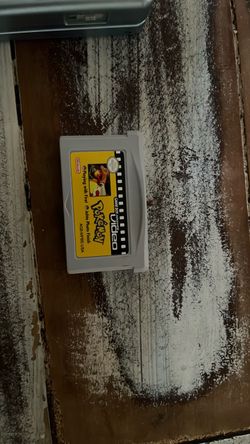 Pokemon playing w/fire johto gba