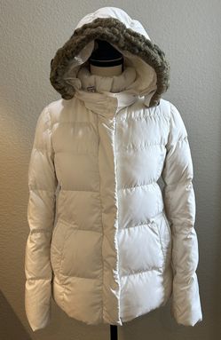 UNIQLO Ivory Down Puffer Jacket Removable Hood Faux Fur Trim XS