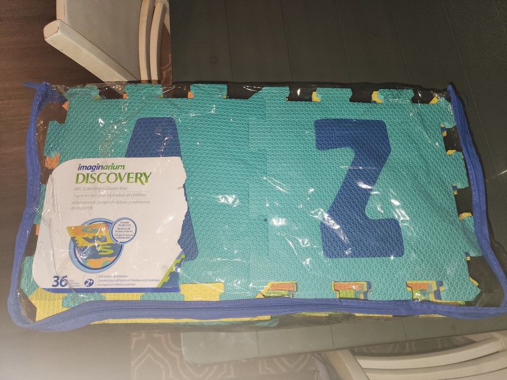 Letters & Numbers Foam Mat