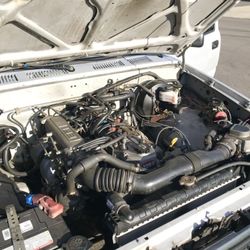 1991 Toyota Pick Up Clean Title 5 Speed 