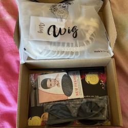 blonde natural like long hair wig 