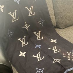 New Black Scarf