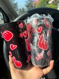 BTS Los Ángeles concert cups with lights