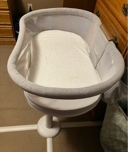 HALO Bassinest Baby Bassinet