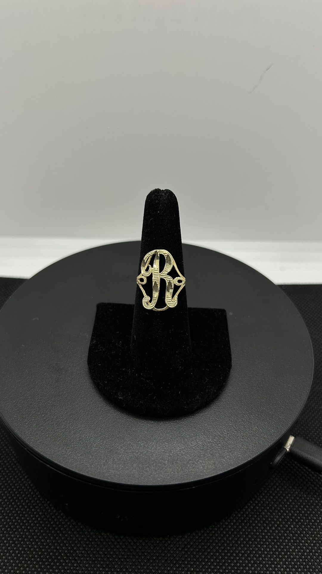 10KY “R” Initial Ring