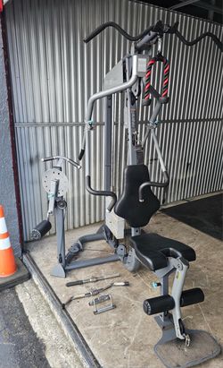 Fitness Home Gym. Gimnasio en casa. Precor S3.15. HOMESTEAD 33033 Compact Precor S3.15 strength training system has optimized bio-mechanics and freedo