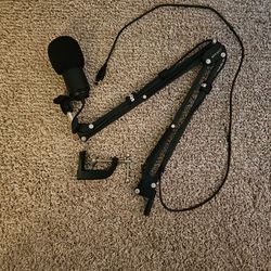 Used Fifine USB Microphone & Mounting Stand