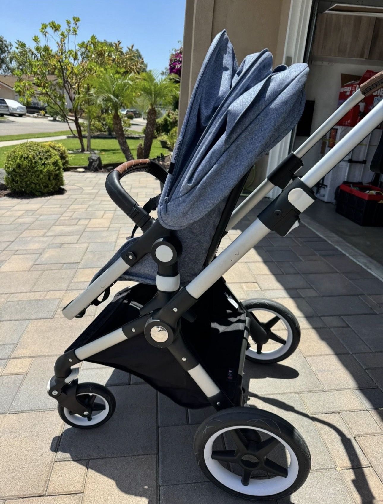 traveling with a stroller The Clutch Color:DARK MOUNTAIN Antler Essential 2-in-1 Tote flow-BIS-bests