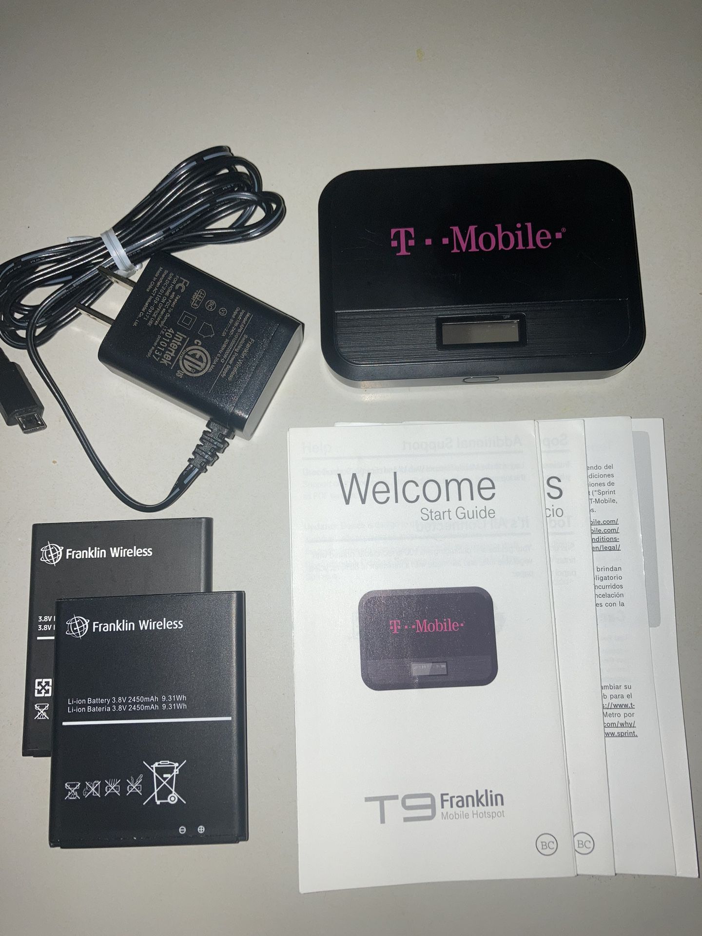 Franklin T9 Mobile Hotspot 4G LTE Wireless Broadband WIFI Hotspot - 2 NEW BATTERIES