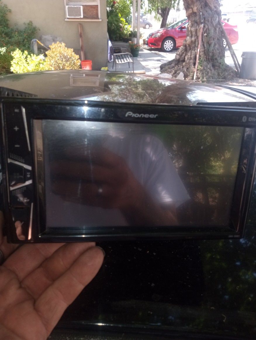 Pioneer Touch Screen Audio Receiver Clean No Scratches Works Perfect