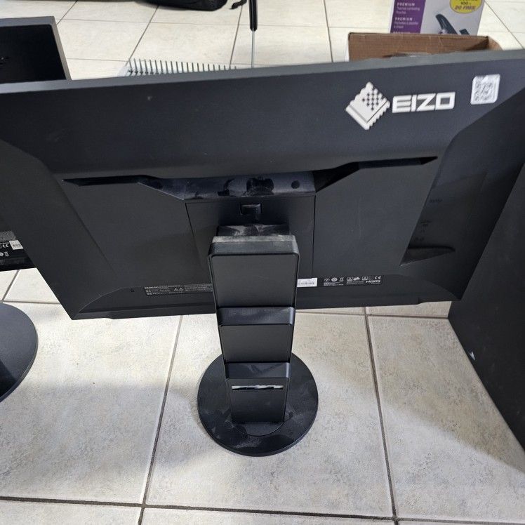 2 Computer Monitors