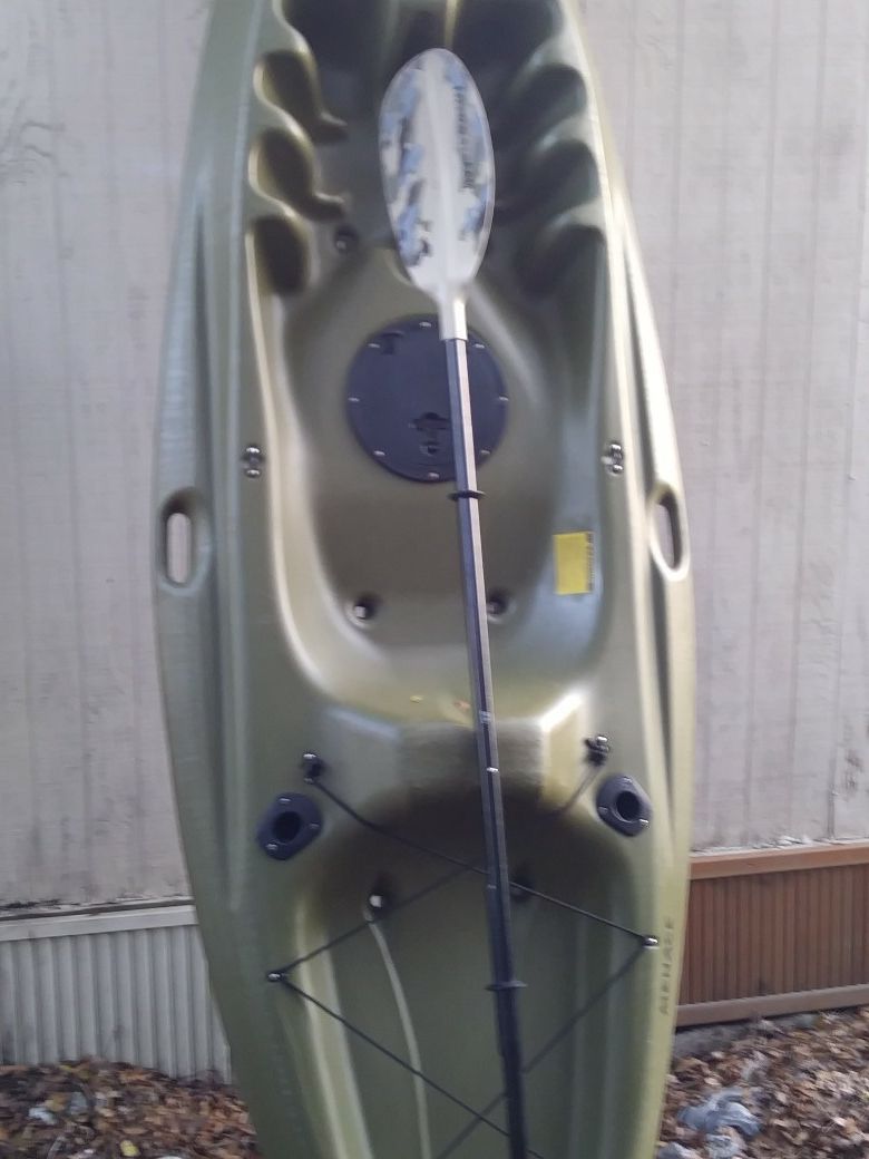 10 ft Coleman Menace fishing kayak