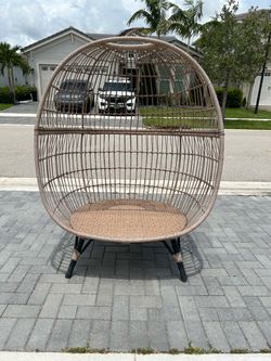 Oversized Wicker Egg Chair – Outdoor Patio Lounge Chair