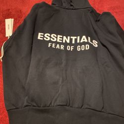 Essential Zipper Hoodie 