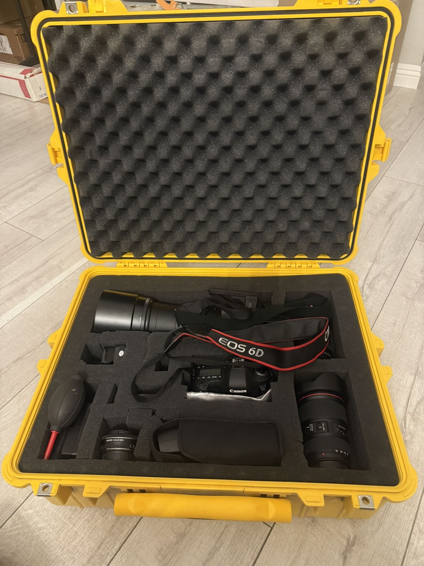 Pelican Hard Case – Waterproof, Padded for Camera Gear
