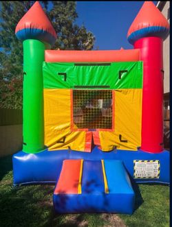 Bouncy house / jumper