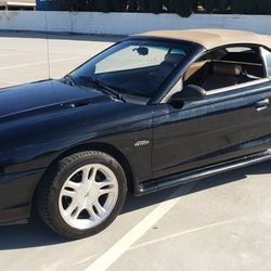 1998 Ford Mustang