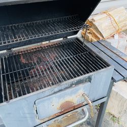 Big Charcoal Grill 